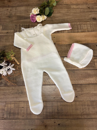 3-Piece Romper Set with Shirt and Hat for Boys and Girls. Bow details. Soft Knit